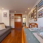 Cozy Bica Flat With Balcony Διαμέρισμα