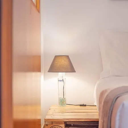 아파트 Cozy Bica Flat With Balcony 리스본