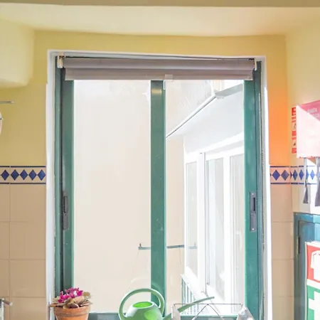 Cozy Bica Flat With Balcony Апартаменти *