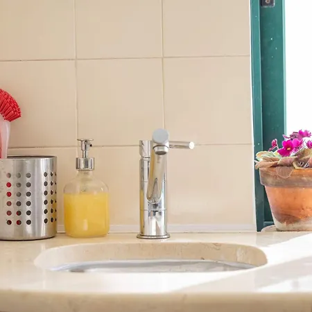 Апартаменти Cozy Bica Flat With Balcony