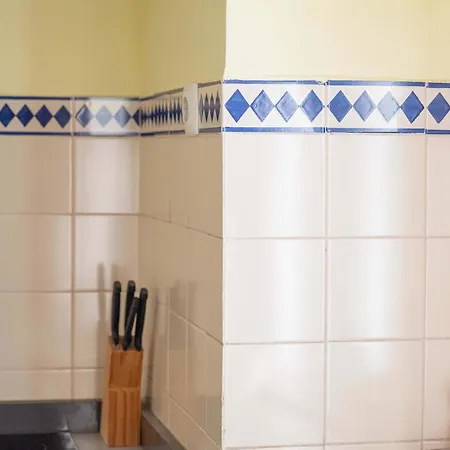 Апартаменти Cozy Bica Flat With Balcony *