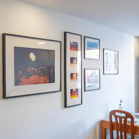 Апартаменти Cozy Bica Flat With Balcony